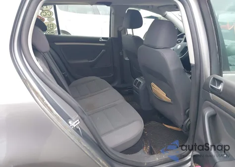 2008 Volkswagen Rabbit S из США, поврежденный, VIN WVWCB71K08W223728